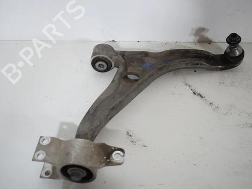 Used Right front suspension arm Right front suspension arm MERCEDES-BENZ B-CLASS Sports Tourer (W247) B 200 d 4-matic (247.013) (150 hp) 36136548 36136548