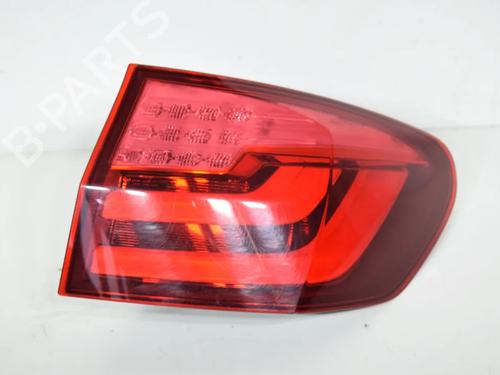 right-taillight-bmw-5-touring-f11-2009-2010-2011-2012-2013-2014-2015-2016-2017-36136364 main image