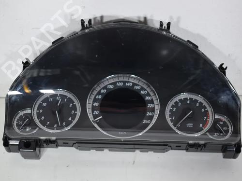 Used Instrument cluster Instrument cluster MERCEDES-BENZ E-CLASS T-Model (S212) E 200 CGI (212.248) (184 hp) 36137593 36137593