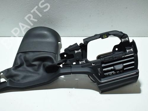 air-vent-audi-a4-b9-8w2-8wc-2015-36136050 main image