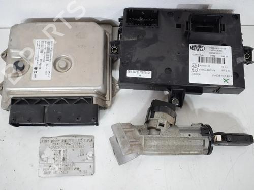 Used Engine control unit (ECU) Engine control unit (ECU) FIAT DUCATO Van (250_) 150 Multijet 2,3 D (148 hp) 36136505 36136505