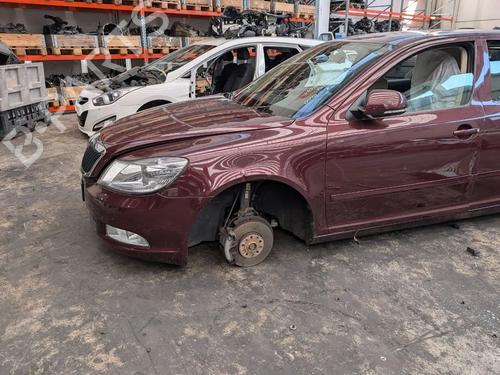Left headlight SKODA OCTAVIA II (1Z3) 1.8 TSI | BP36135702C28 - Image 8