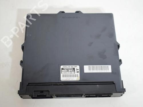 Used Control unit Control unit TOYOTA VERSO (_R2_) 1.6 D4-D (WAR20_) (112 hp) 40172762 40172762