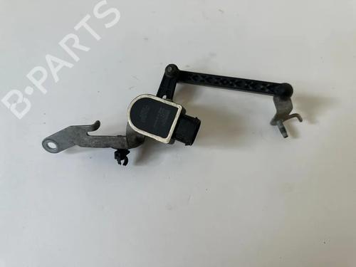 electronic-sensor-volvo-xc40-536-2017-36133461 main image