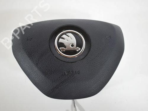 driver-airbag-skoda-karoq-nu7-nd7-2017-39235874 main image