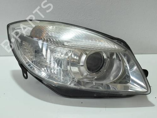Used Right headlight Right headlight SKODA FABIA II (542) 1.2 TSI (86 hp) 36135246 36135246