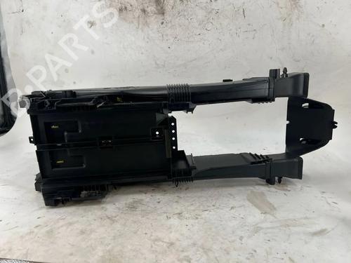 Middle console LAND ROVER DISCOVERY III (L319) 2.7 TD 4x4 | BP36271614I22 - Image 8
