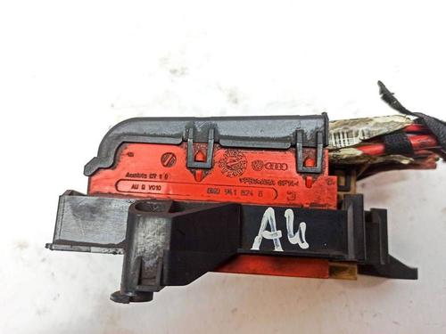 Fuse box AUDI A4 B8 (8K2) 2.0 TDI | BP36270664E1 - Image 5