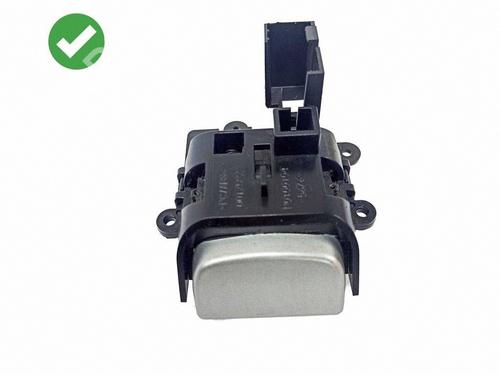 Used Armrest / Center console Armrest / Center console MERCEDES-BENZ SLK (R171) 200 Kompressor (171.442) (163 hp) 36271683 36271683