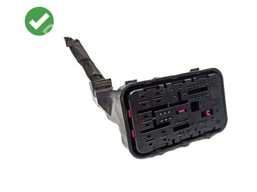 fuse-box-vw-eos-1f7-1f8-2006-2007-2008-2009-2010-2011-2012-2013-2014-2015-36265283 main image