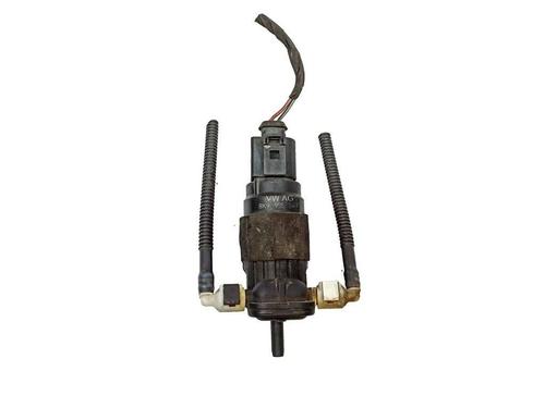 windscreen-washer-tank-audi-a4-b8-8k2-2007-2008-2009-2010-2011-2012-2013-2014-2015-2016-2017-36265031 main image