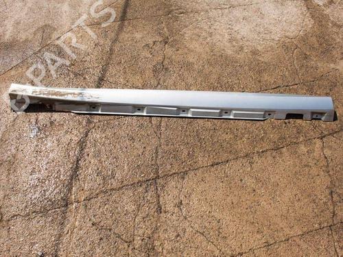 right-sideskirt-mercedes-benz-r-class-w251-v251-2005-2006-2007-2008-2009-2010-2011-2012-2013-2014-2015-2016-2017-36265900 main image