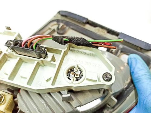 Right tailgate light MERCEDES-BENZ E-CLASS (W211) E 320 CDI (211.022) | BP36270232C80  - Image 10