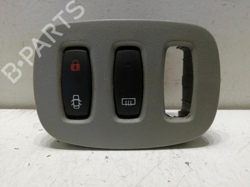 Used Switch NISSAN PRIMASTAR Van (X83) 1.9 dCi 100 (100 hp) 8254304