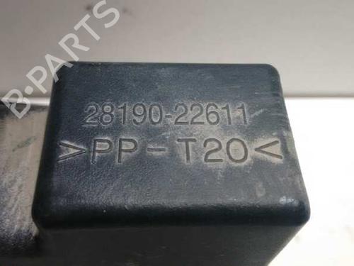 Air filter box HYUNDAI ACCENT II (LC) 1.3 | BP14208782M87 