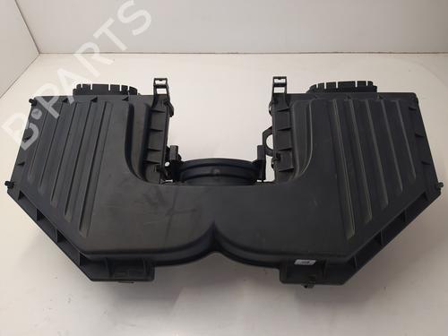 Used Air filter box BMW X5 (E70) 4.8 i xDrive (355 hp) 14210687