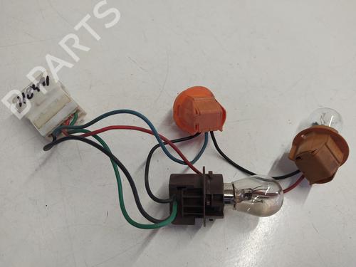 Used Lamp holder MITSUBISHI CARISMA (DA_) [1995-2006]  15262646