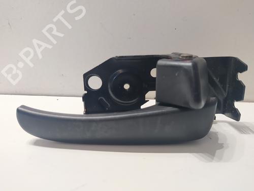 Used Front right interior door handle HYUNDAI TRAJET (FO) [1999-2008]  8873242