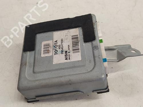 Used Control unit TOYOTA LAND CRUISER 90 (_J9_) 3.0 TD (KZJ90_, KZJ95_, KZJ90R, KZJ95R, KZJ90W, KZJ95W) (125 hp) 17609228