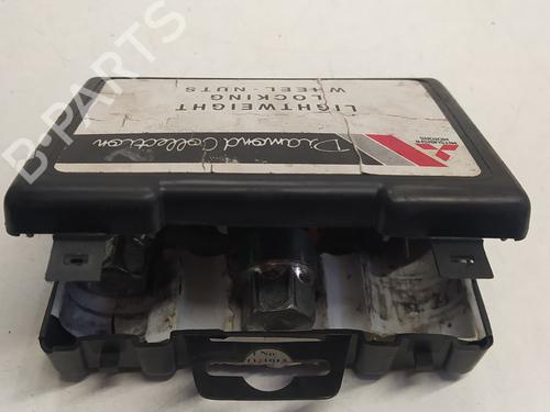 Used Other MITSUBISHI PAJERO III (V7_W, V6_W) 3.2 Di-D (V68W, V78W) (165 hp) 16968767