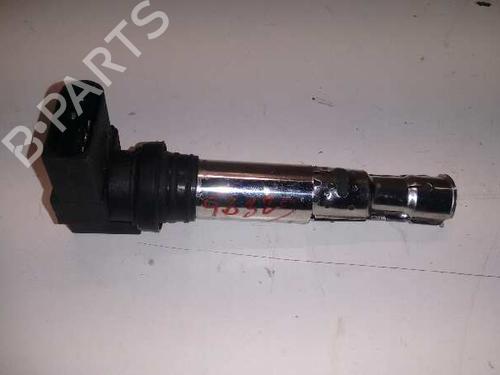 Used Ignition coil VW GOLF IV (1J1) 1.6 (102 hp) 7059023