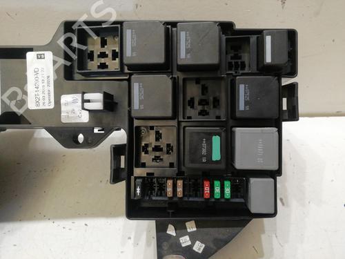 Fuse box JAGUAR XF I (X250) 2.7 D | BP8106865E1 