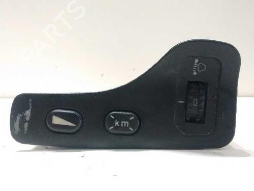 Used Headlight switch ALFA ROMEO 156 Sportwagon (932_) 1.9 JTD (932BXE00, 932BXN00) (150 hp) 7175704
