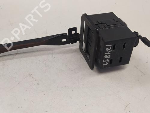 Fuse box FORD FIESTA V (JH_, JD_) 1.4 16V | BP17653784E1 