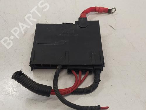 Used Fuse box FORD FIESTA V (JH_, JD_) 1.4 16V (80 hp) 17653779