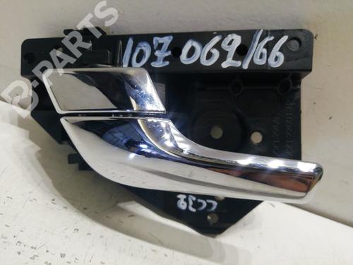 Used Rear left interior door handle Rear left interior door handle JAGUAR XF I (X250) 2.7 D (207 hp) 8106876 8106876