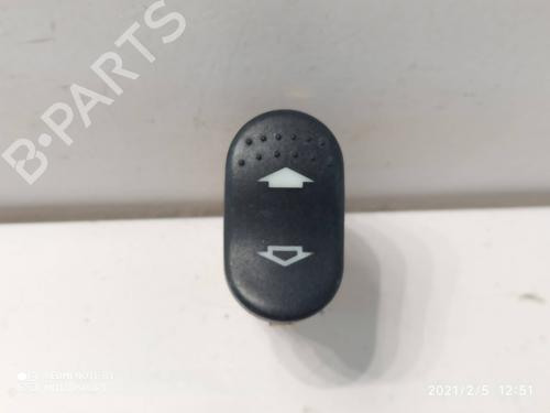 Used Right front window switch FORD FOCUS I Turnier (DNW) 1.8 Turbo DI / TDDi (90 hp) 7062646