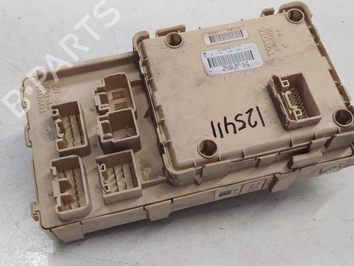Fuse box TOYOTA AVENSIS Estate (_T25_) 2.0 D-4D (CDT250_, CDT250R) | BP18087764E1 