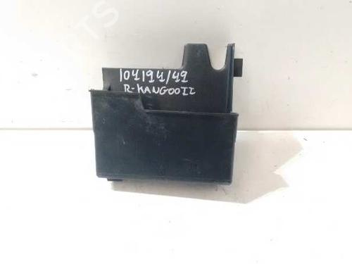 Used Fuse box RENAULT KANGOO / GRAND KANGOO II (KW0/1_) 1.5 dCi 90 (KW05, KW08, KW0G, KW11) (90 hp) 7061724