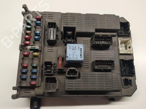 Fuse box CITROËN C5 I (DC_) 2.0 HDi (DCRHYB) | BP9843940E1 