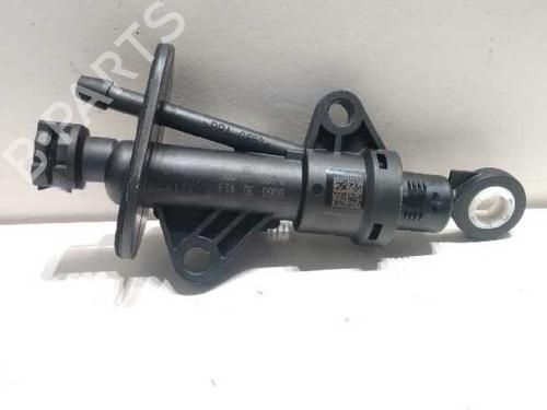 Used Clutch slave cylinder VW GOLF VII (5G1, BQ1, BE1, BE2) [2012-2021]  14208862