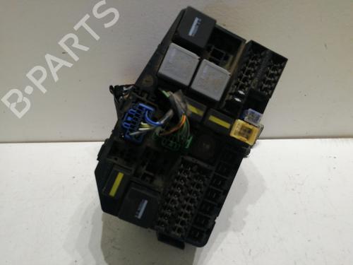 Used Fuse box FORD MONDEO III (B5Y) [2000-2007]  7810975