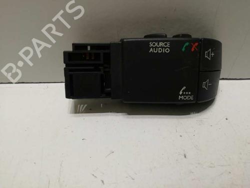 Used Switch RENAULT LAGUNA II (BG0/1_) 2.2 dCi (BG0F) (150 hp) 7059335