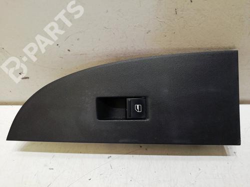 Used Right front window switch Right front window switch SEAT LEON (1P1) 1.4 16V (86 hp) 7898582 7898582