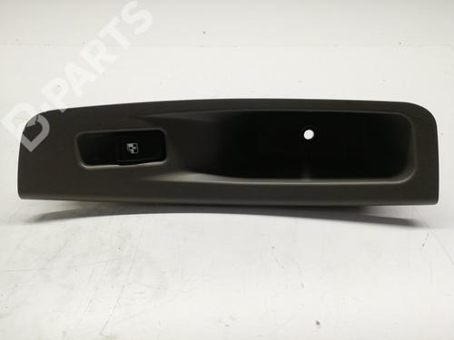 Used Right rear window switch Right rear window switch CHEVROLET NUBIRA Estate 2.0 D (121 hp) 8888274 8888274
