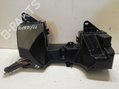 Fuse box JAGUAR XF I (X250) 2.7 D | BP8106865E1 