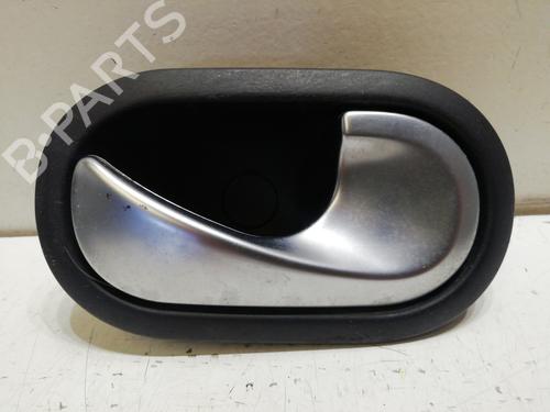 Høyre bak invendig håndtak RENAULT MEGANE II (BM0/1_, CM0/1_) 1.5 dCi (BM1F, CM1F) (86 hp) 19515649