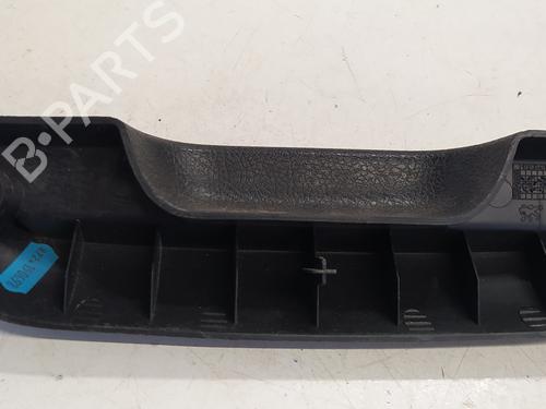 Høyre bak invendig håndtak PEUGEOT 106 II (1A_, 1C_) 1.1 i | BP19400373I16 