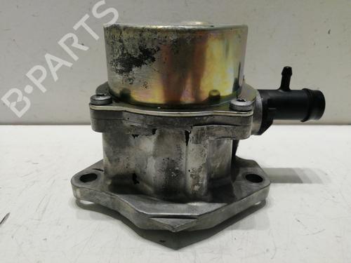 Used Vacuum pump RENAULT KANGOO / GRAND KANGOO II (KW0/1_) 1.5 dCi 90 (KW05, KW08, KW0G, KW11) (90 hp) 7833340