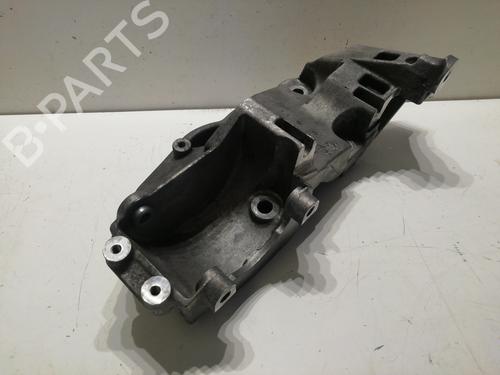 Used Support NISSAN PRIMASTAR Van (X83) 2.0 dCi 90 (90 hp) 14209701