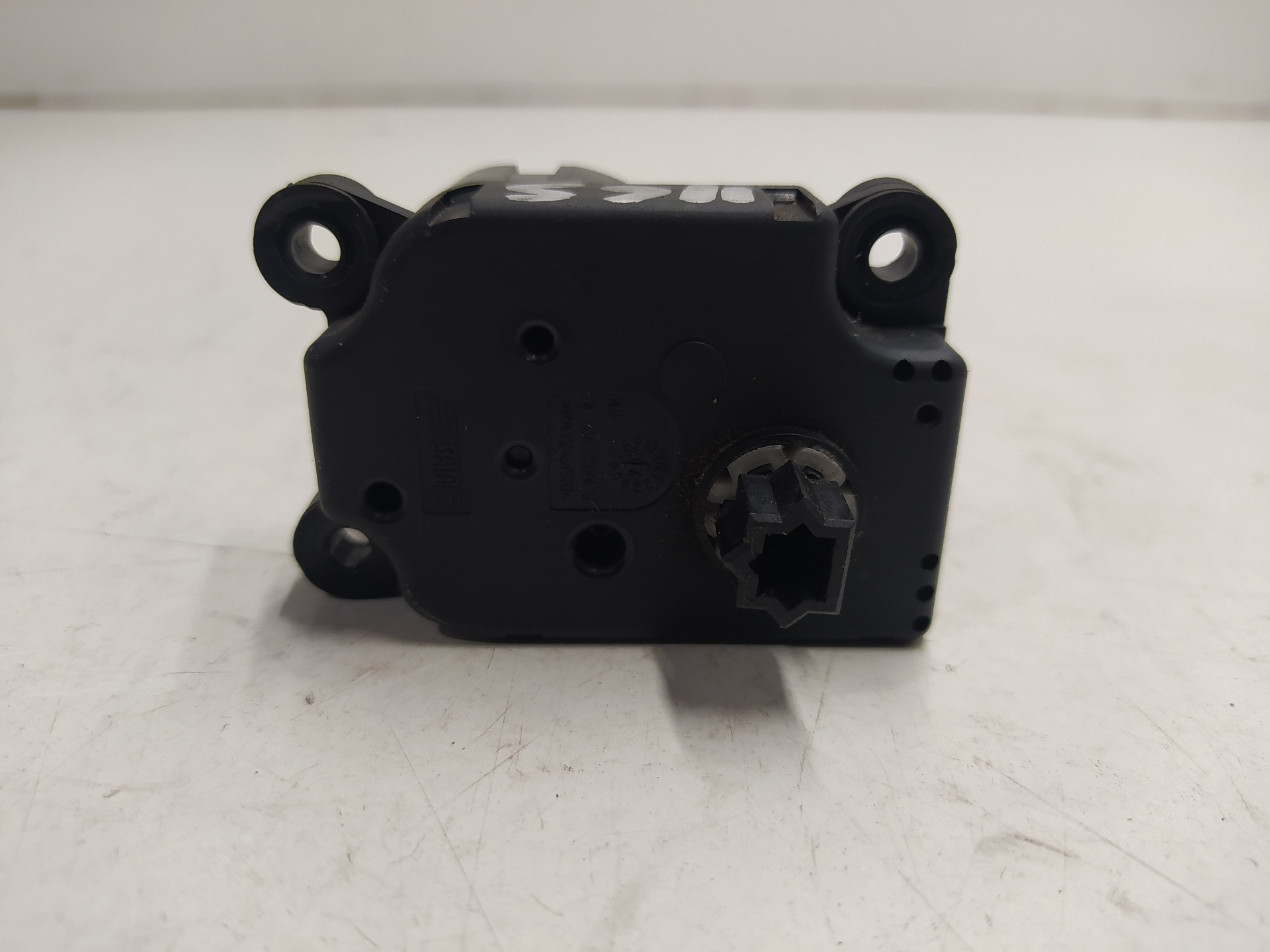 Electronic module RENAULT MEGANE II Saloon (LM0/1_) 1.6 11393781 