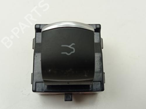 BP32073951I30 main image