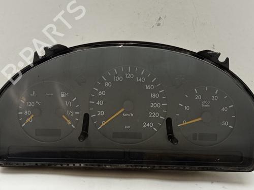 Used Instrument cluster MERCEDES-BENZ M-CLASS (W163) ML 270 CDI (163.113) (163 hp) 27934255