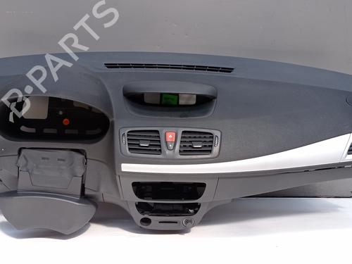 Used Dashboard RENAULT MEGANE III Hatchback (BZ0/1_, B3_) 1.6 16V (116 hp) 10235208