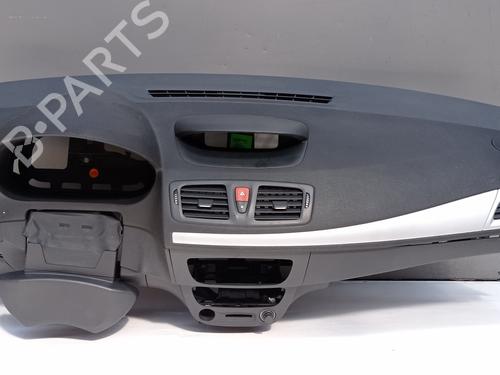 Dashboard RENAULT MEGANE III Hatchback (BZ0/1_, B3_) 1.6 16V (116 hp) 10235208