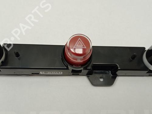 Alarmlicht Schakelaar ABARTH 500C / 595C / 695C 1.4 (312.AXF1A, 312.AXD1A) | BP30638342I22